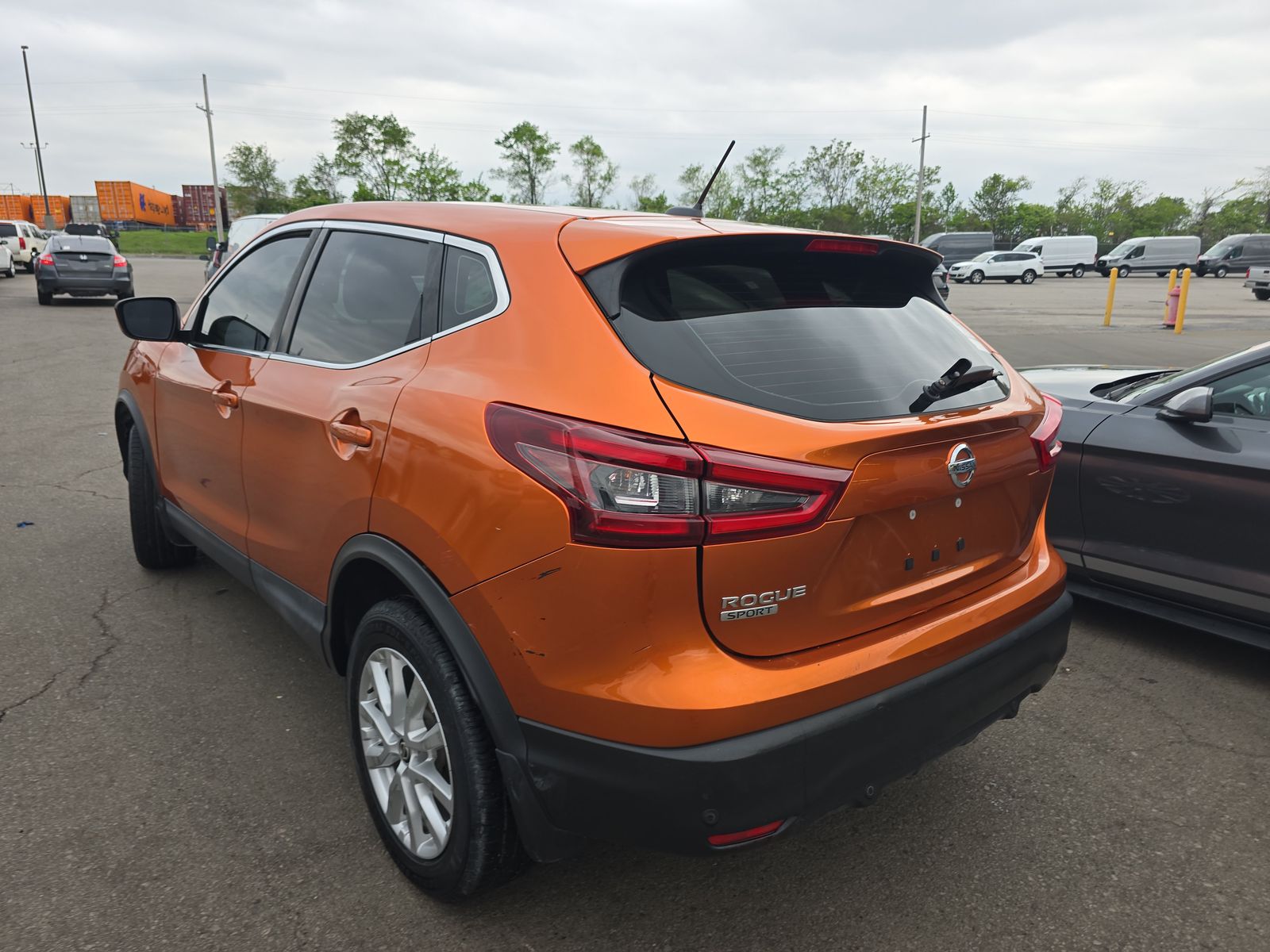 2020 Nissan Rogue Sport S FWD