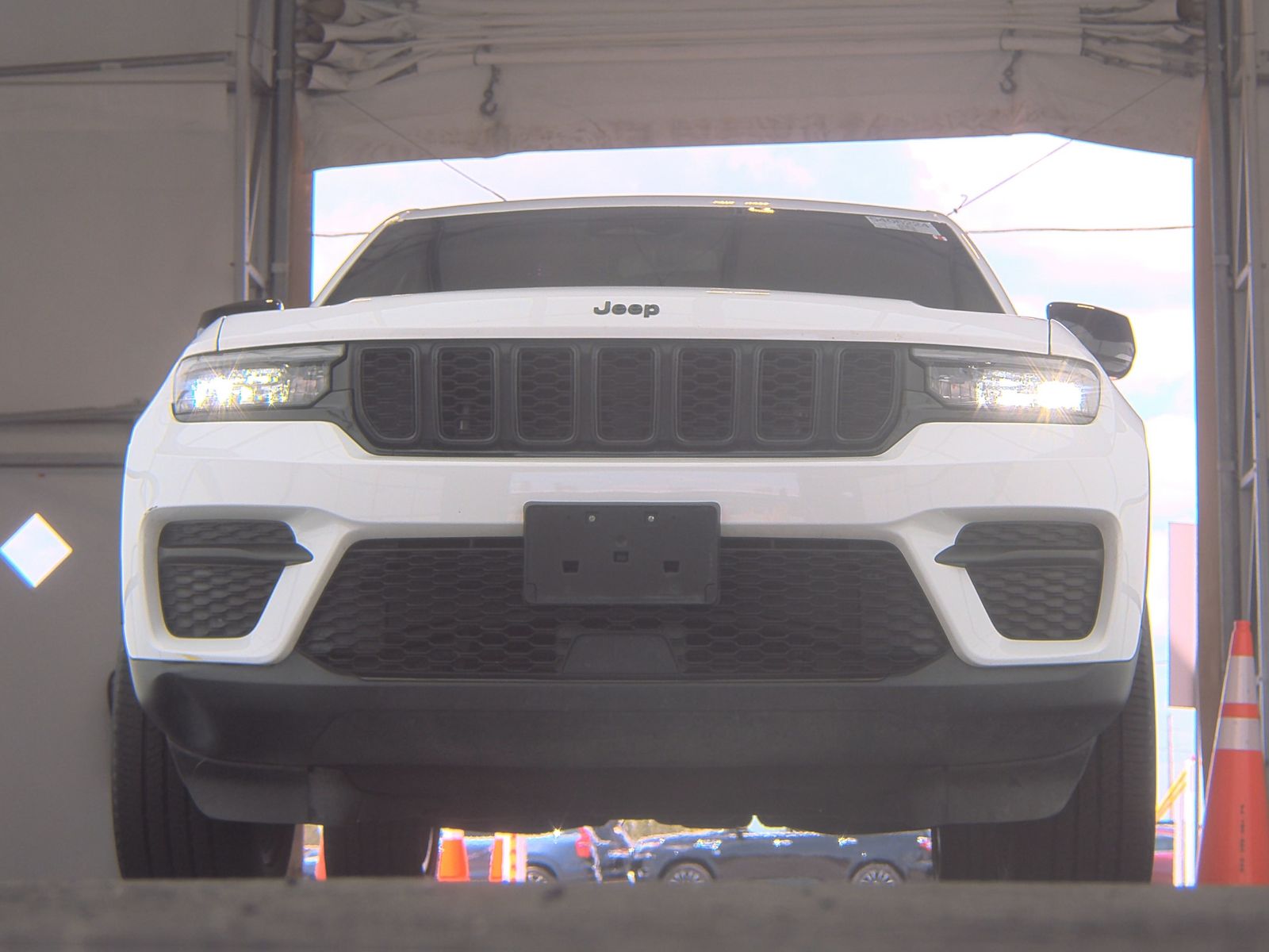 2023 Jeep Grand Cherokee Altitude AWD