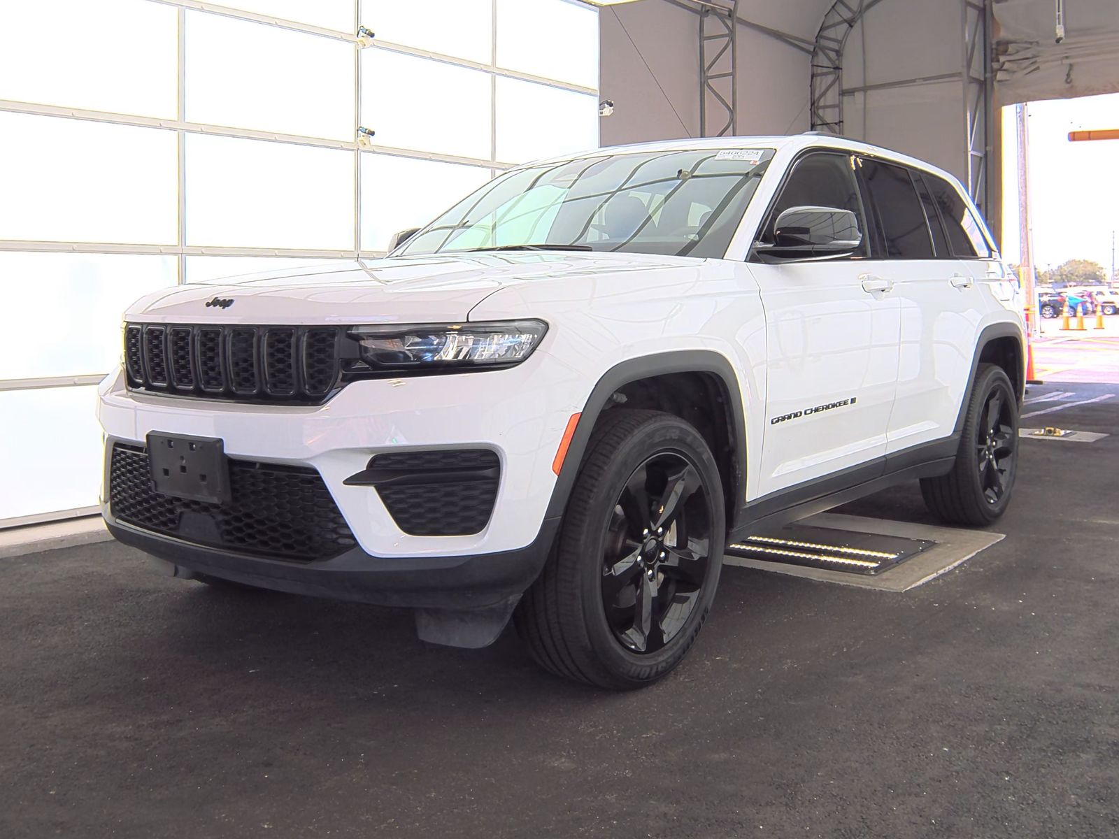 2023 Jeep Grand Cherokee Altitude AWD