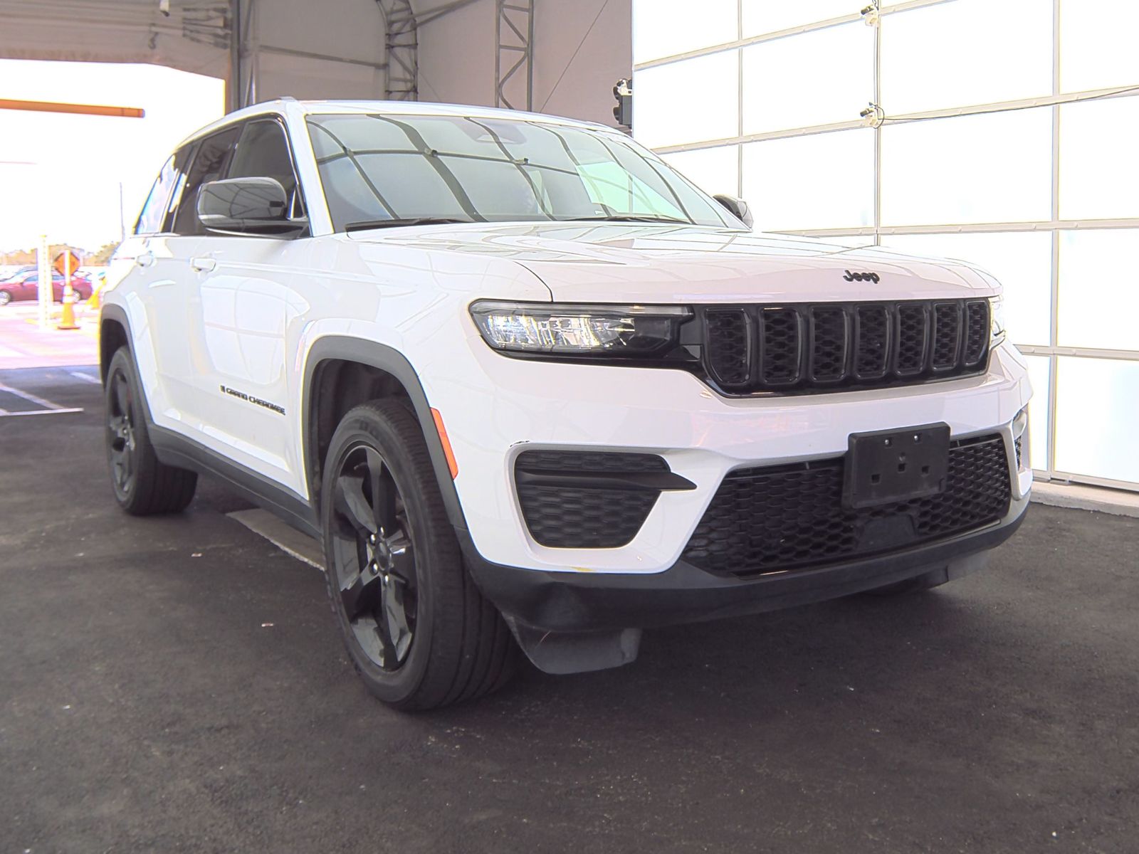 2023 Jeep Grand Cherokee Altitude AWD