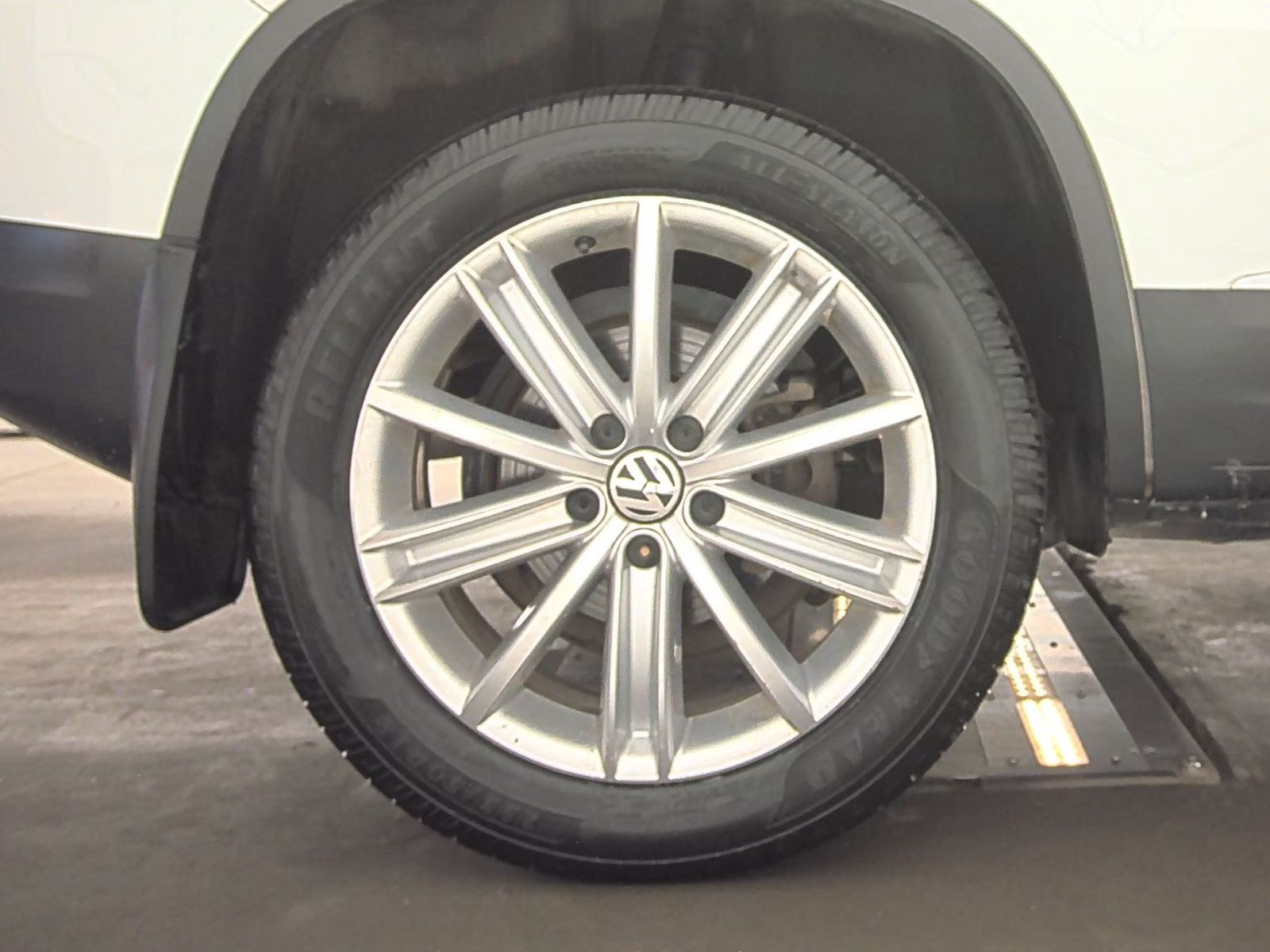 2016 Volkswagen Tiguan 2.0T SE AWD