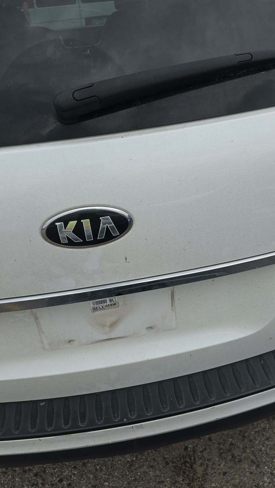 2021 Kia Sedona LX FWD