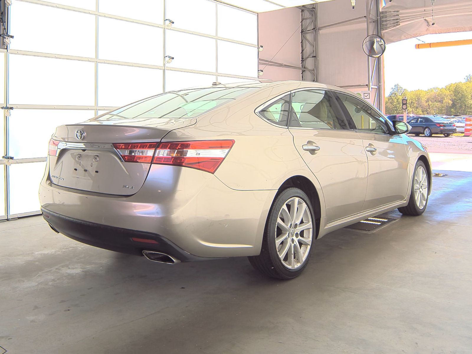 2013 Toyota Avalon XLE Touring FWD