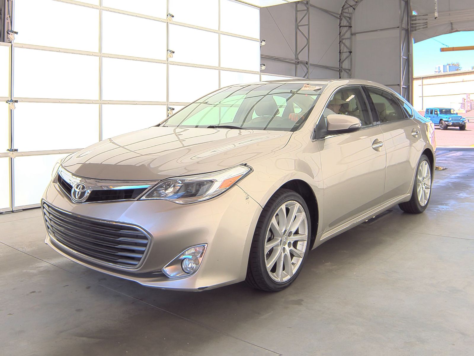 2013 Toyota Avalon XLE Touring FWD