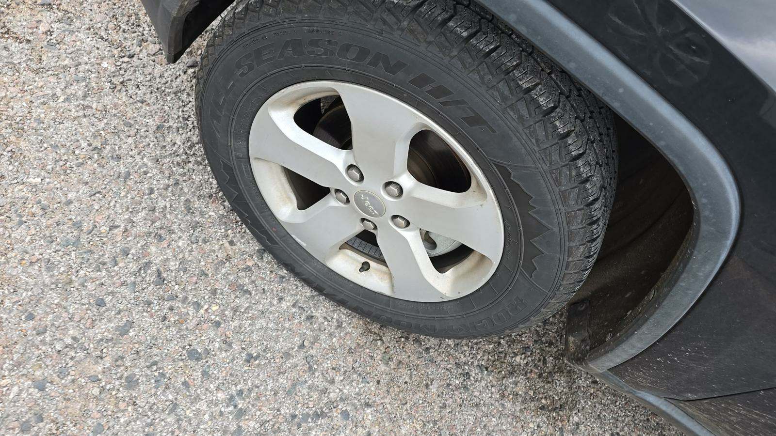 2013 Jeep Grand Cherokee Laredo AWD