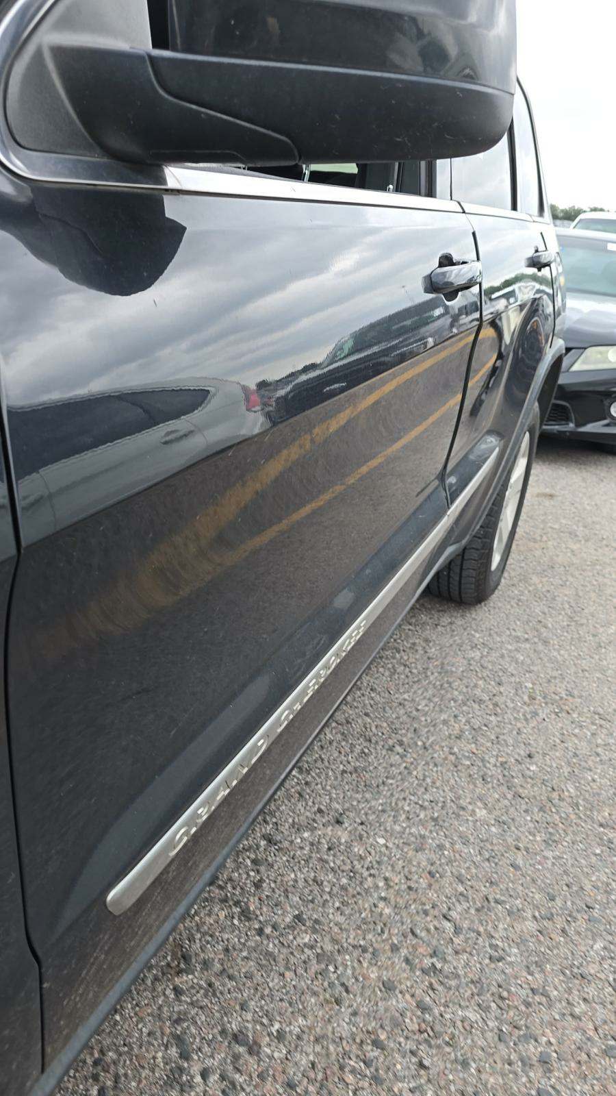 2013 Jeep Grand Cherokee Laredo AWD