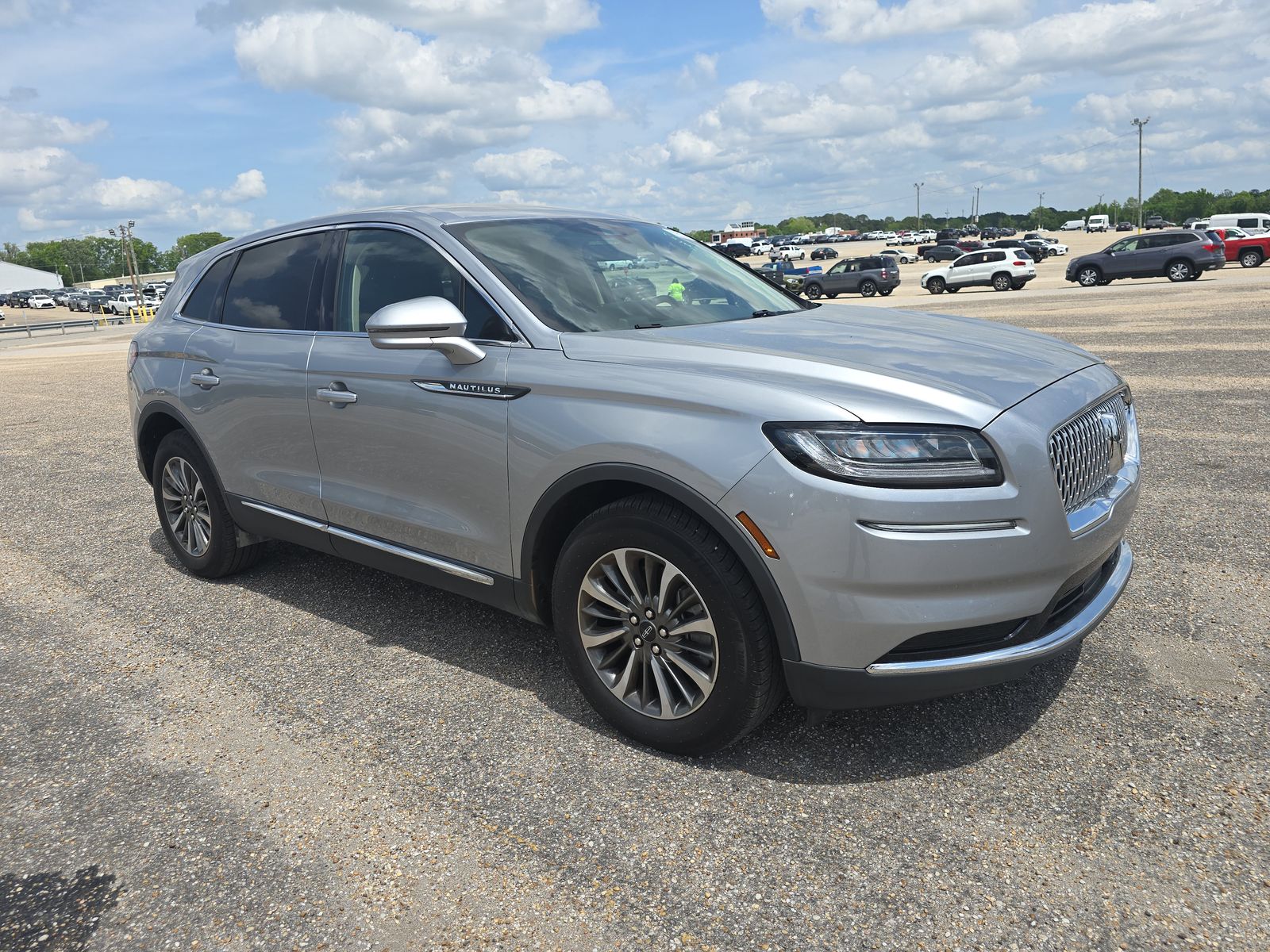 2022 Lincoln Nautilus Standard AWD
