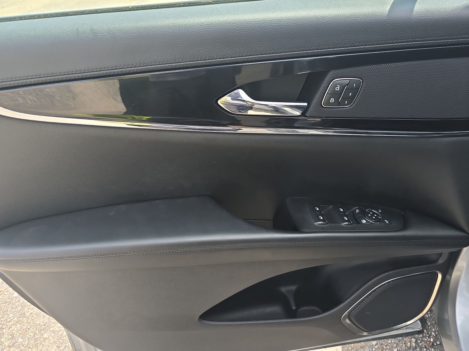 2022 Lincoln Nautilus Standard AWD