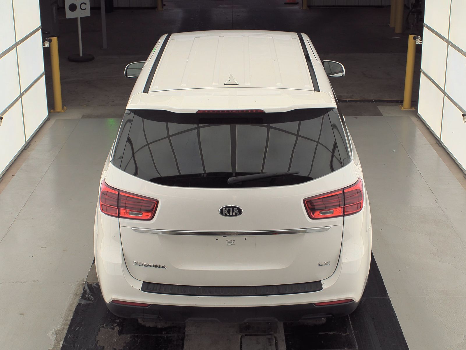 2021 Kia Sedona LX FWD