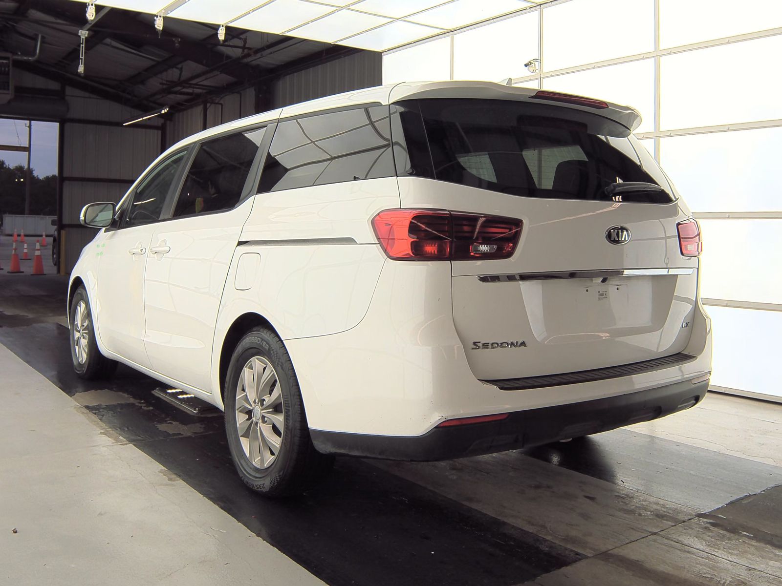 2021 Kia Sedona LX FWD