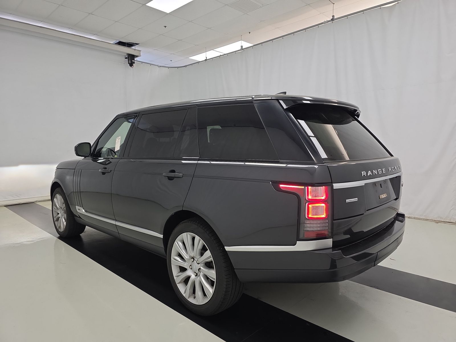 2017 Land Rover Range Rover Supercharged LWB AWD