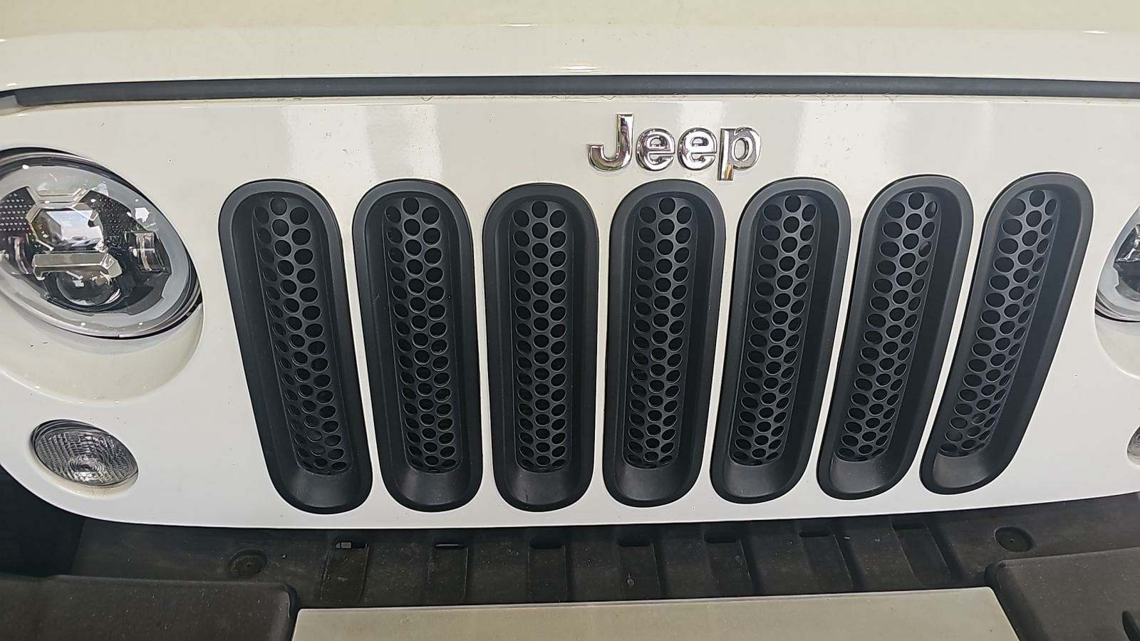 2015 Jeep Wrangler Unlimited Sahara AWD