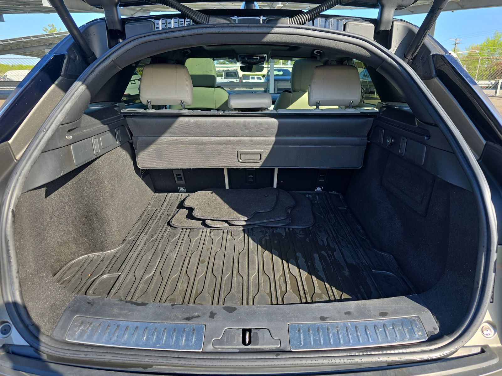 2018 Land Rover Range Rover Velar R-Dynamic SE AWD