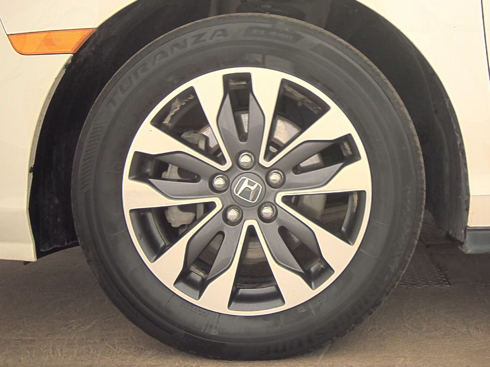 2024 Honda Odyssey EX-L FWD