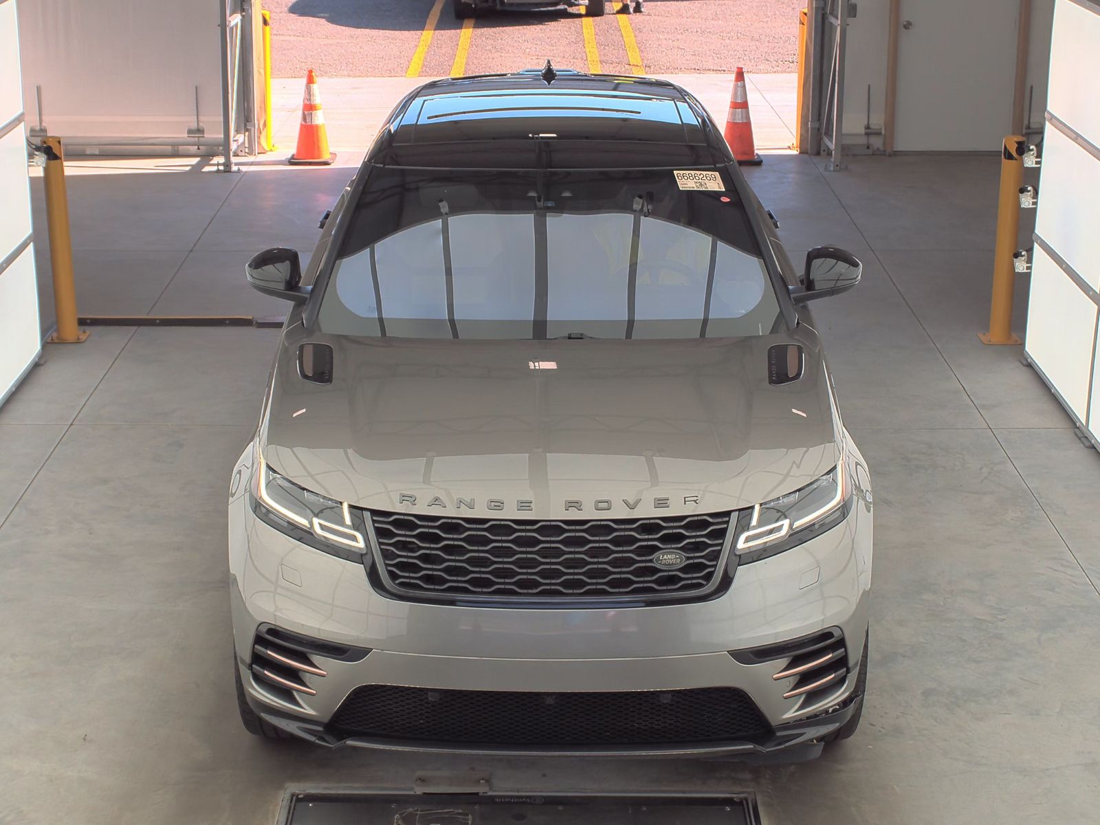 2018 Land Rover Range Rover Velar R-Dynamic SE AWD