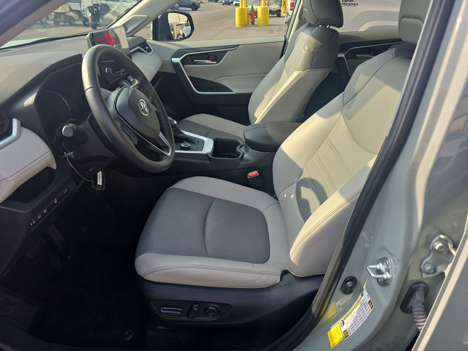 2023 Toyota RAV4 Hybrid XLE Premium AWD