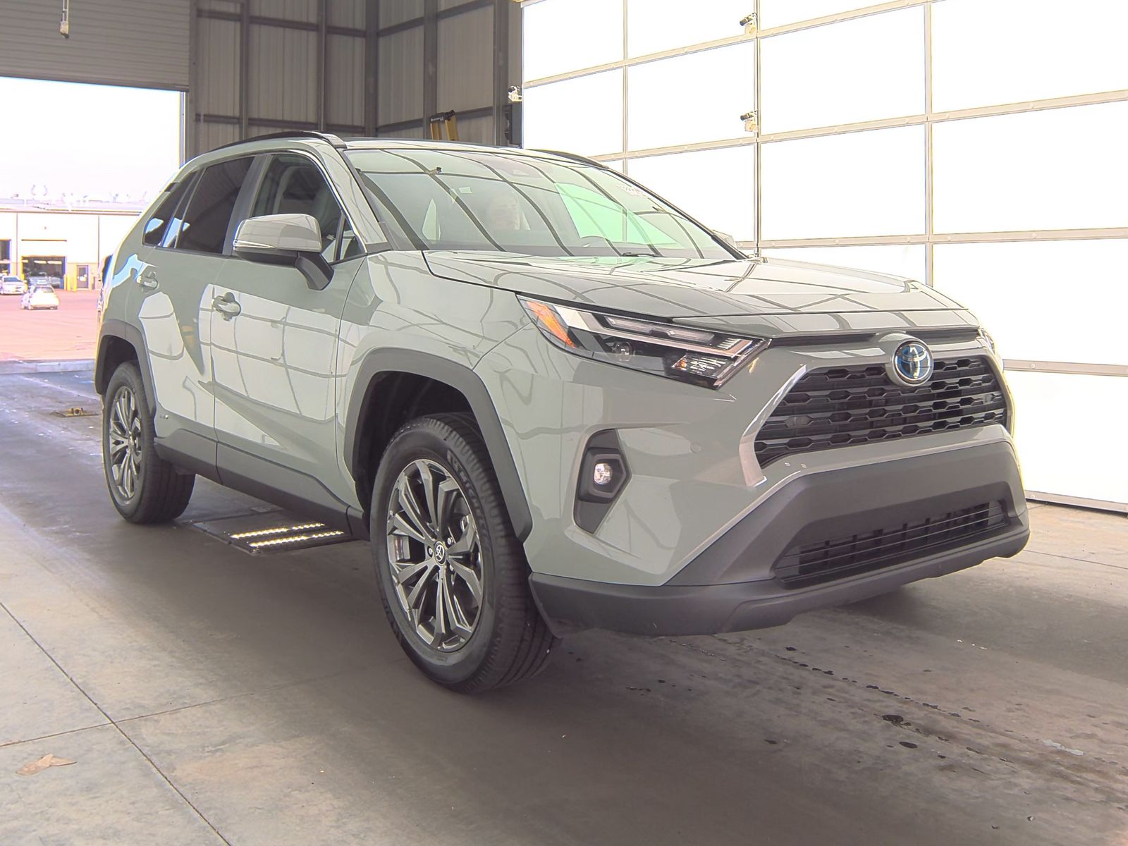 2023 Toyota RAV4 Hybrid XLE Premium AWD