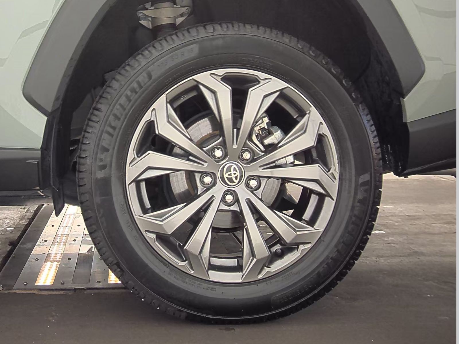 2023 Toyota RAV4 Hybrid XLE Premium AWD