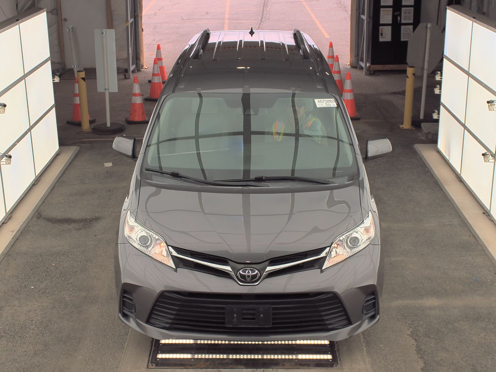 2020 Toyota Sienna LE AWD