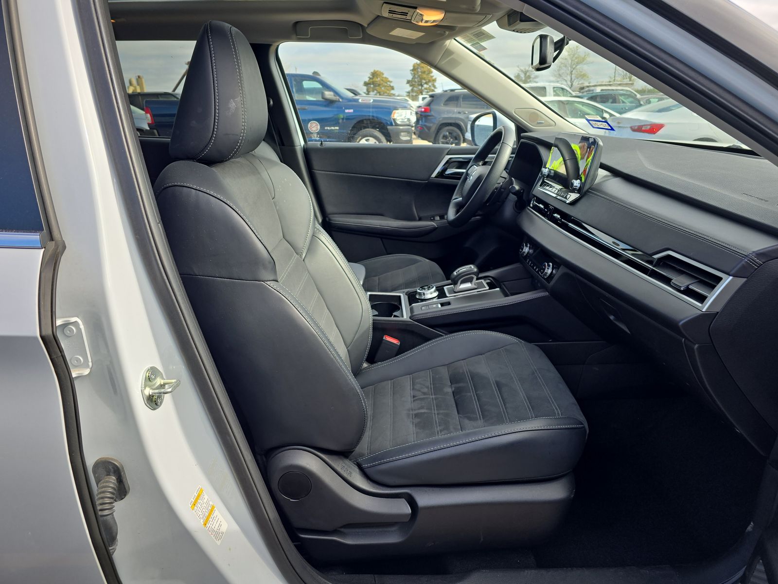 2024 Mitsubishi Outlander SE AWD