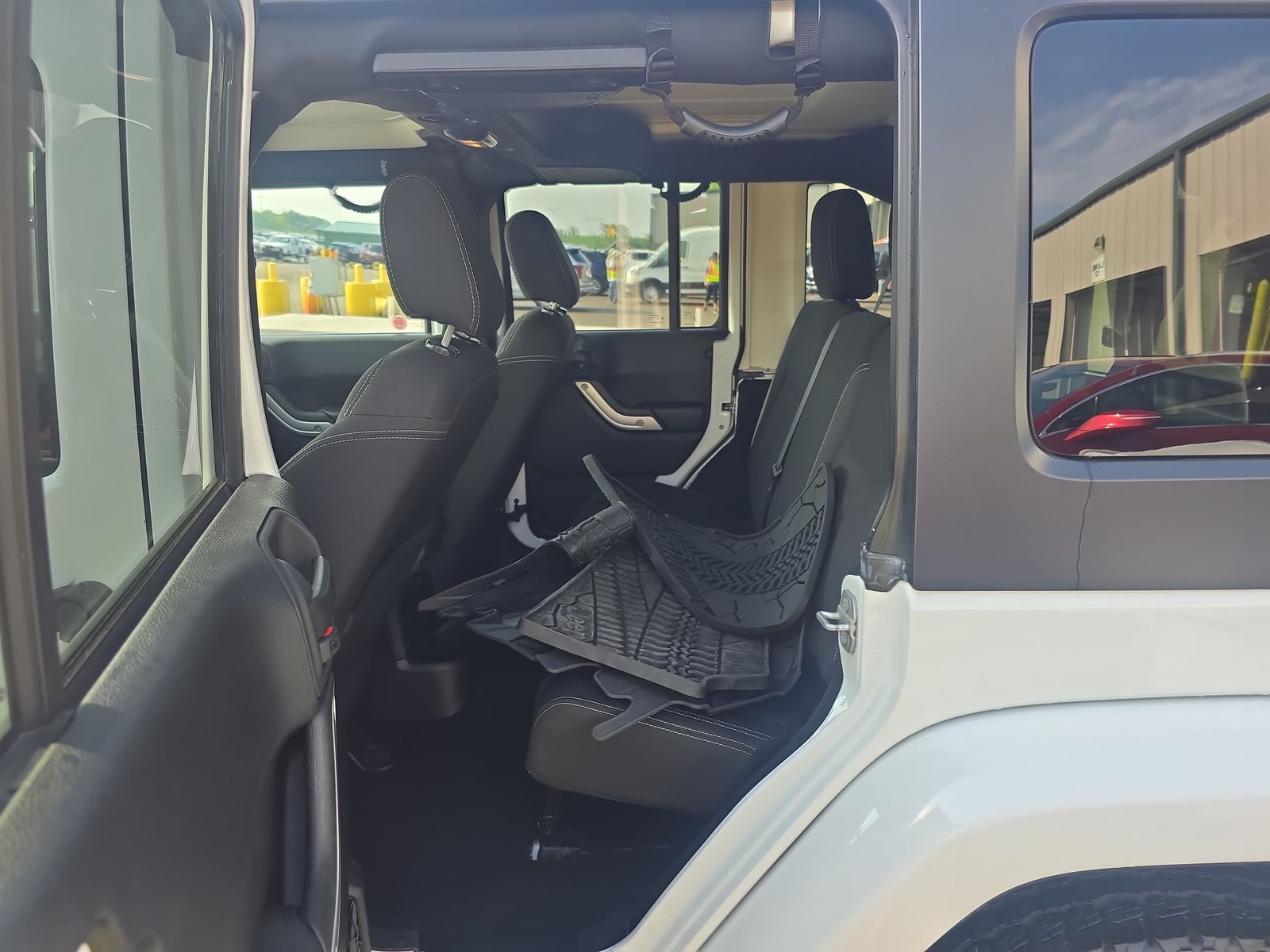 2015 Jeep Wrangler Unlimited Sahara AWD