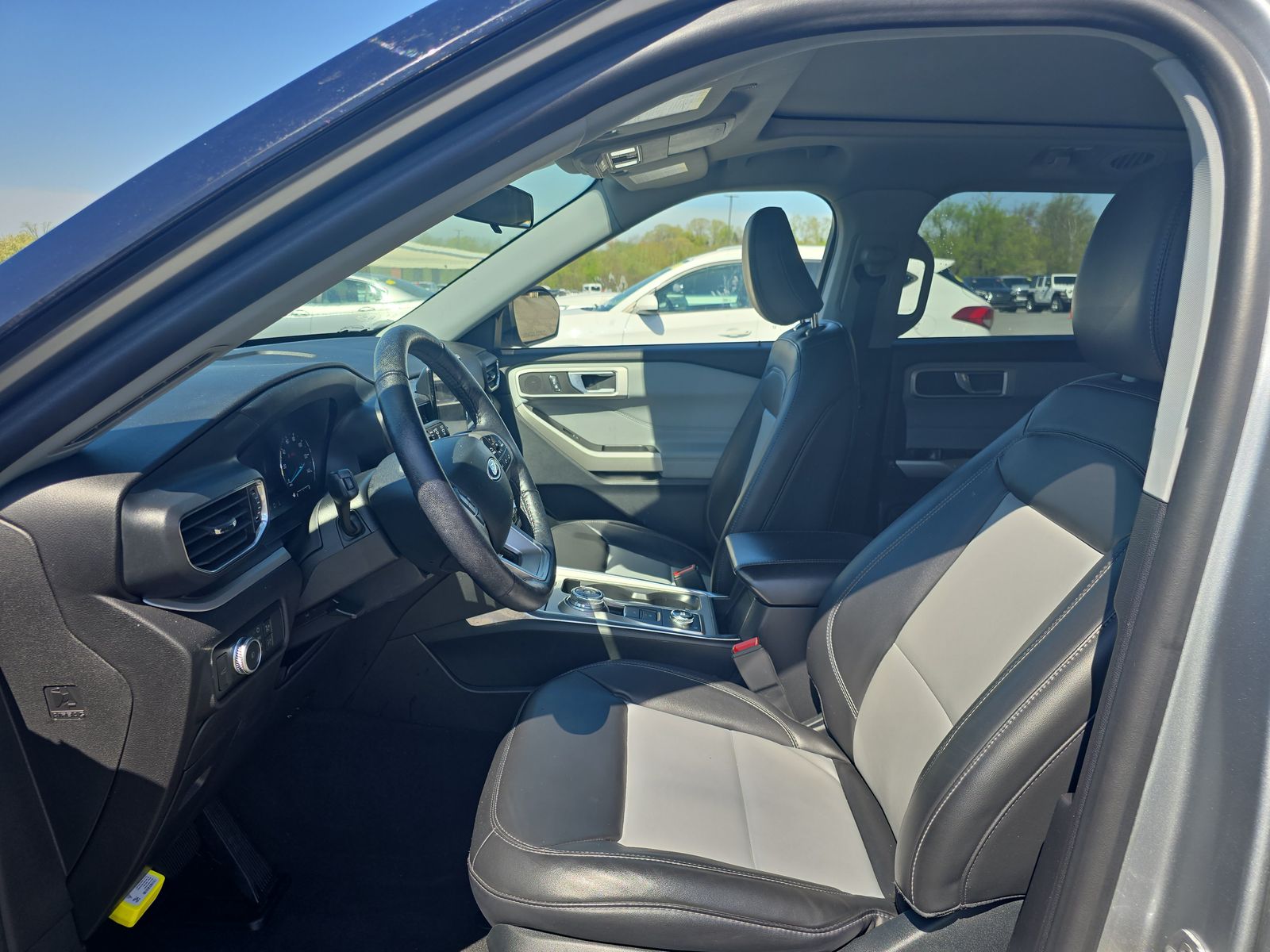 2022 Ford Explorer XLT AWD