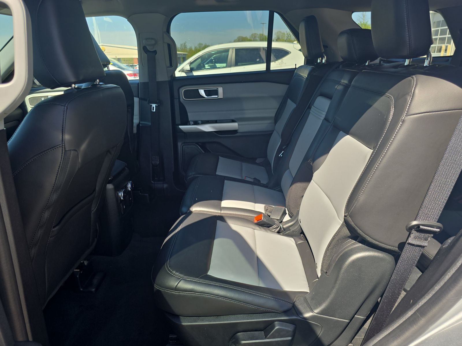 2022 Ford Explorer XLT AWD
