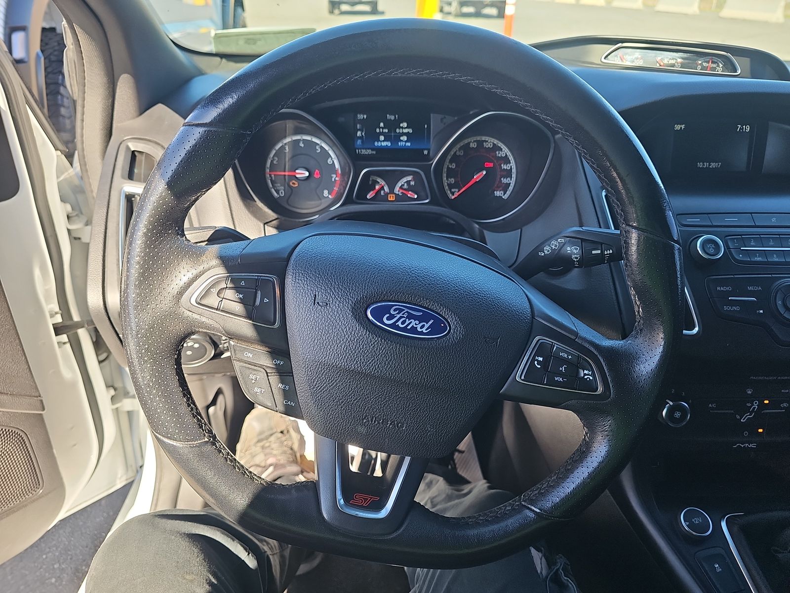 2018 Ford Focus ST FWD