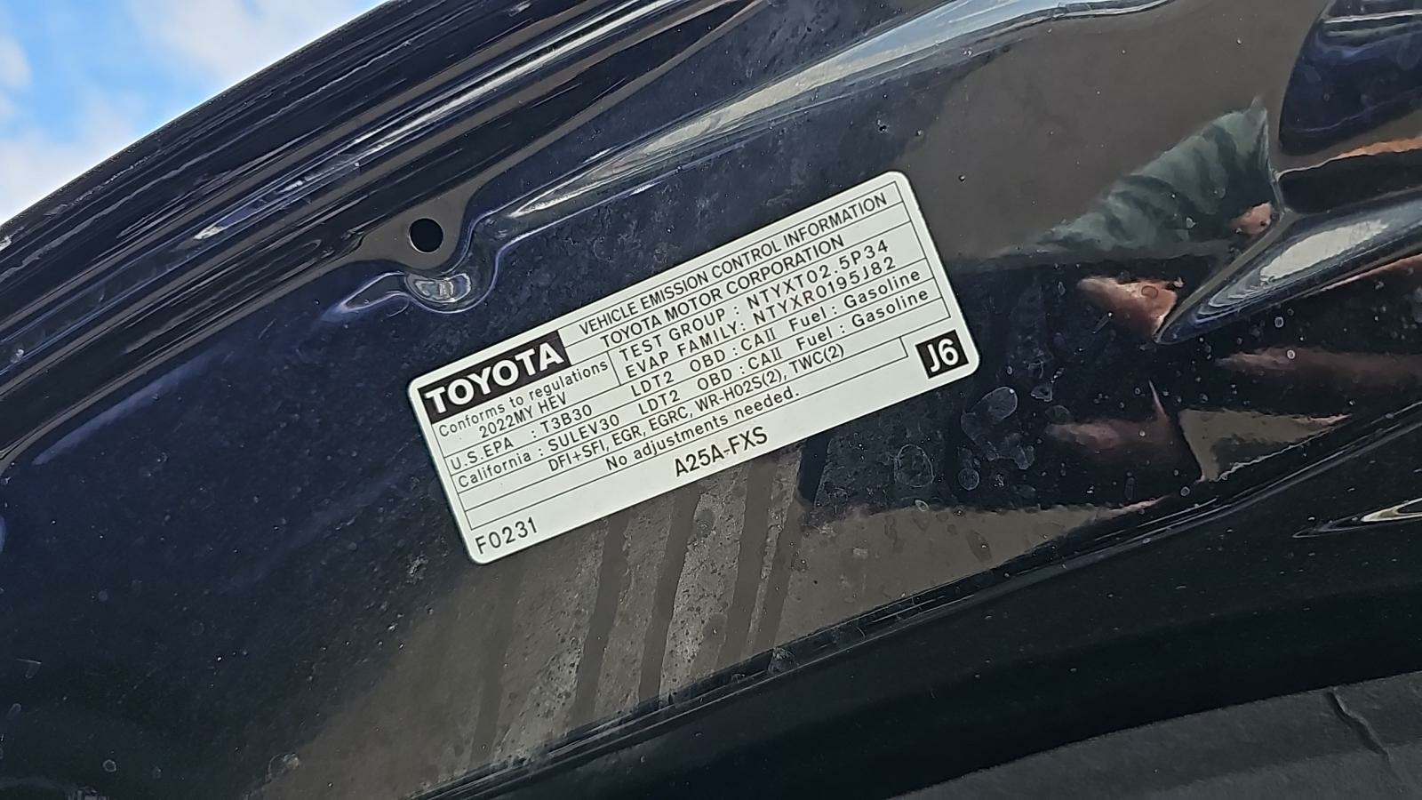 2022 Toyota Sienna Limited FWD