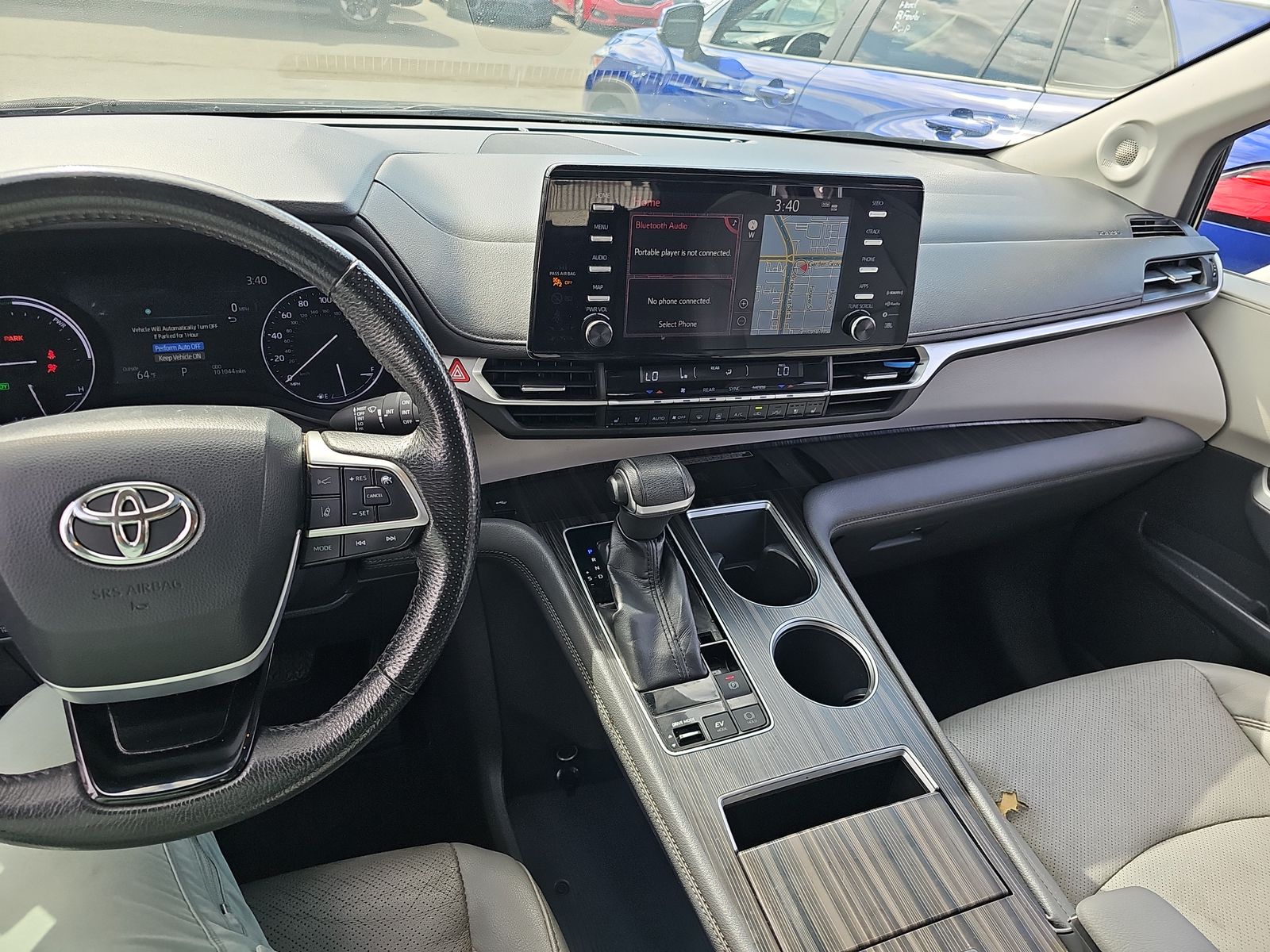 2022 Toyota Sienna Limited FWD