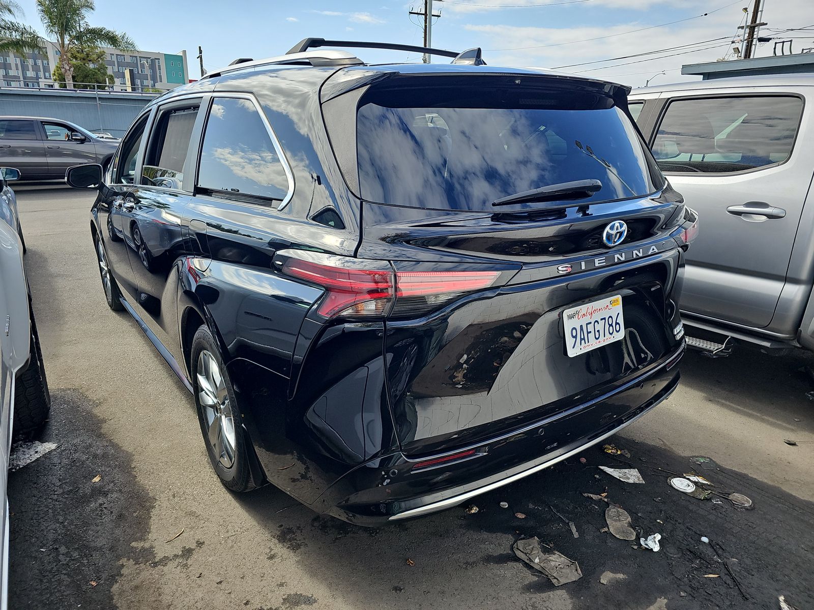 2022 Toyota Sienna Limited FWD