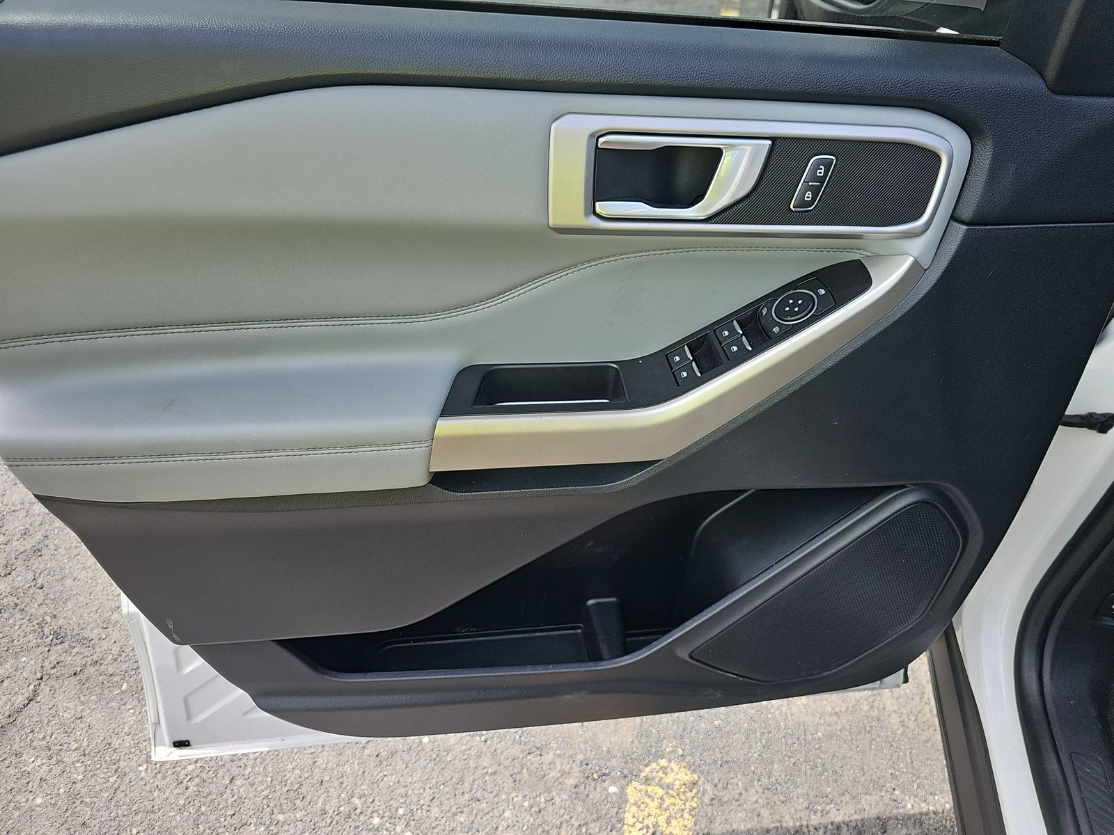 2022 Ford Explorer XLT AWD