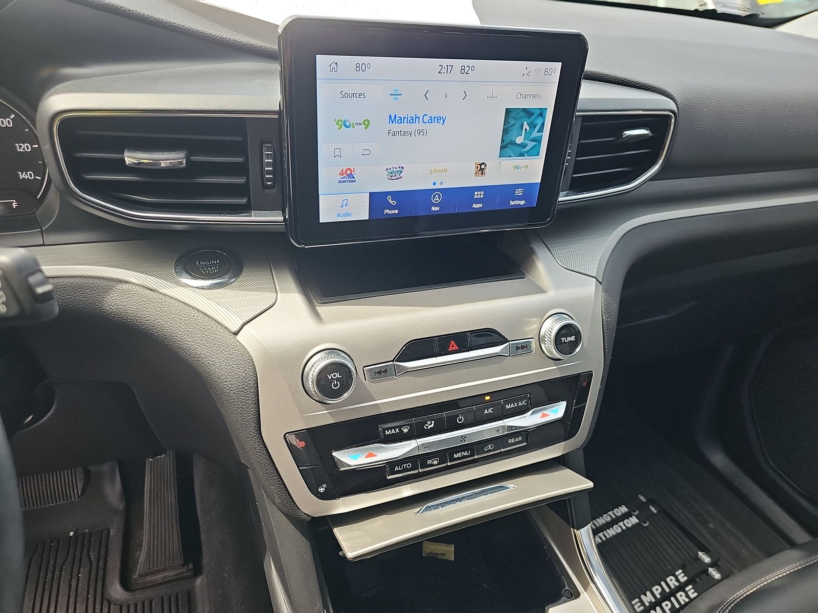 2022 Ford Explorer XLT AWD