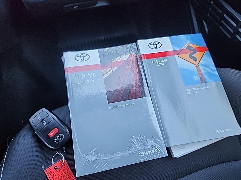 2024 Toyota Tacoma Hybrid TRD Off-Road AWD