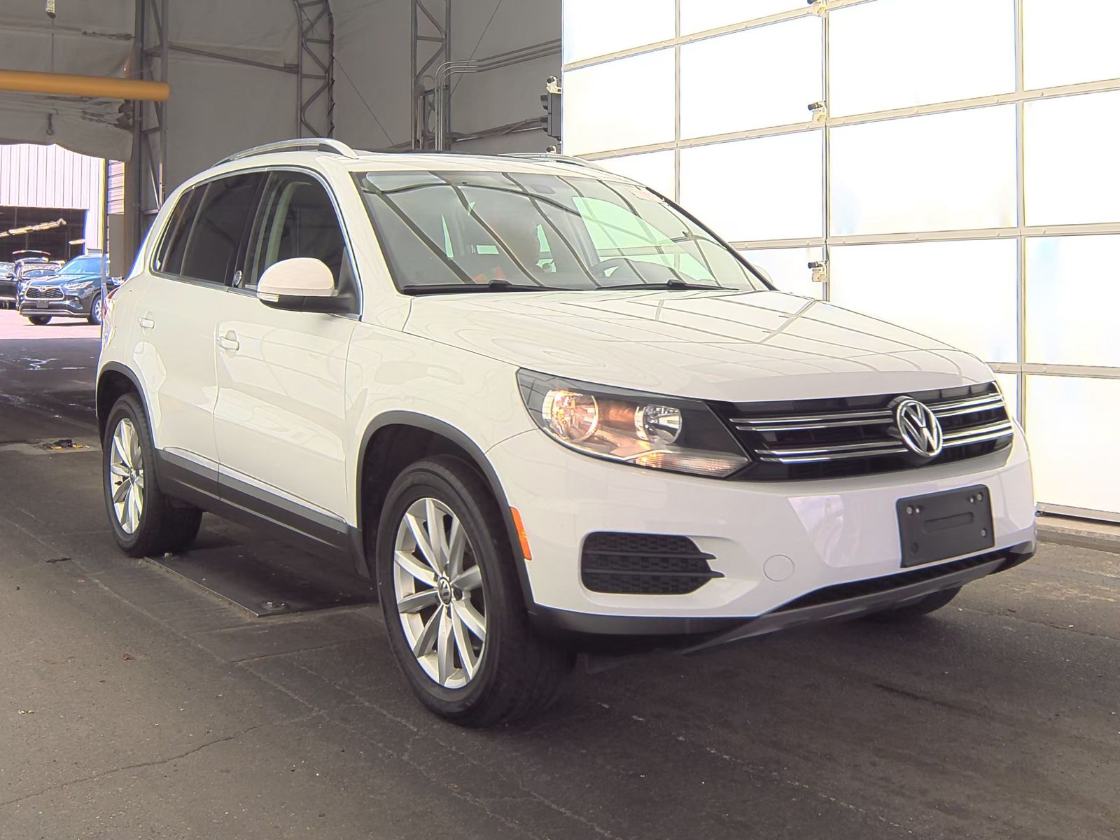 2017 Volkswagen Tiguan 2.0T Wolfsburg Edition AWD