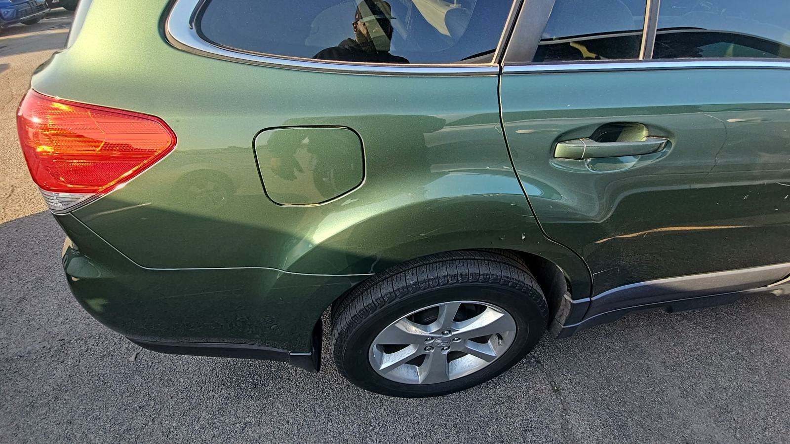 2013 Subaru Outback 2.5i Premium AWD