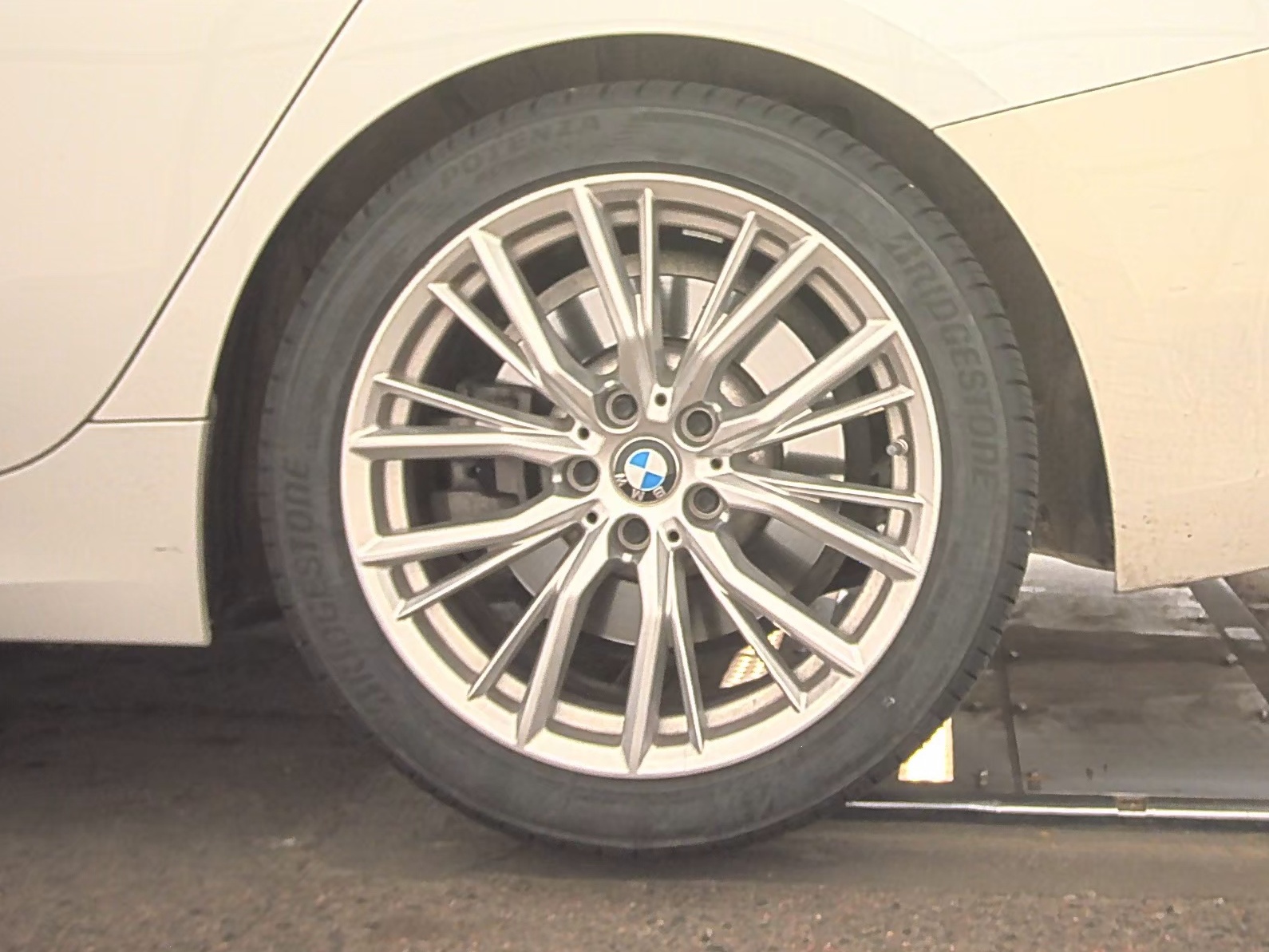2024 BMW 3 Series 330i xDrive AWD