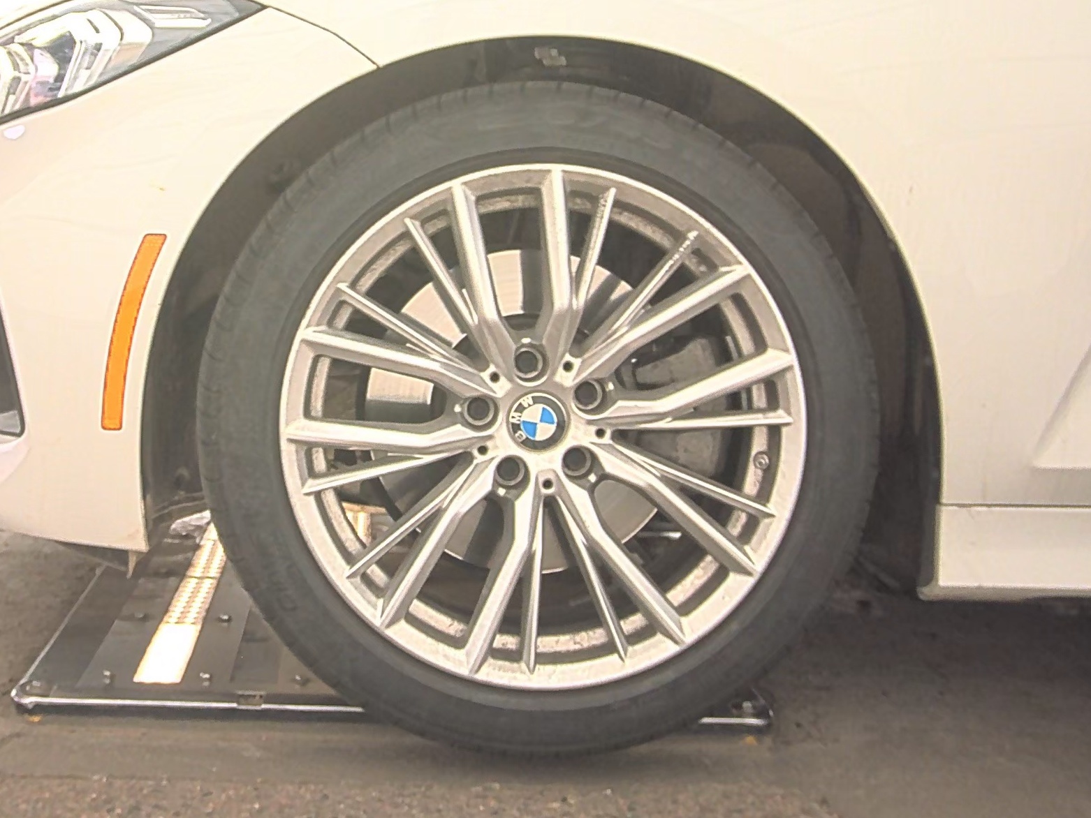 2024 BMW 3 Series 330i xDrive AWD
