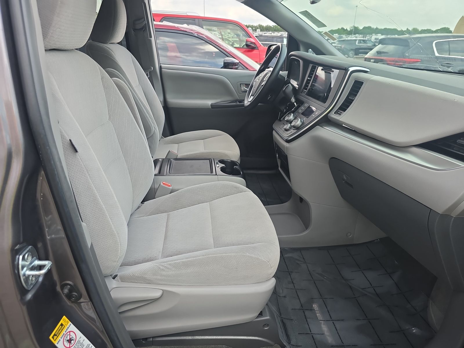 2015 Toyota Sienna LE FWD