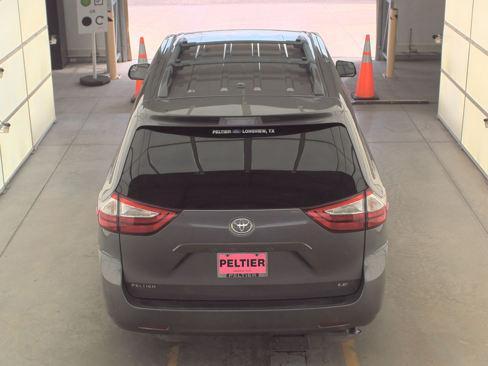 2015 Toyota Sienna LE FWD