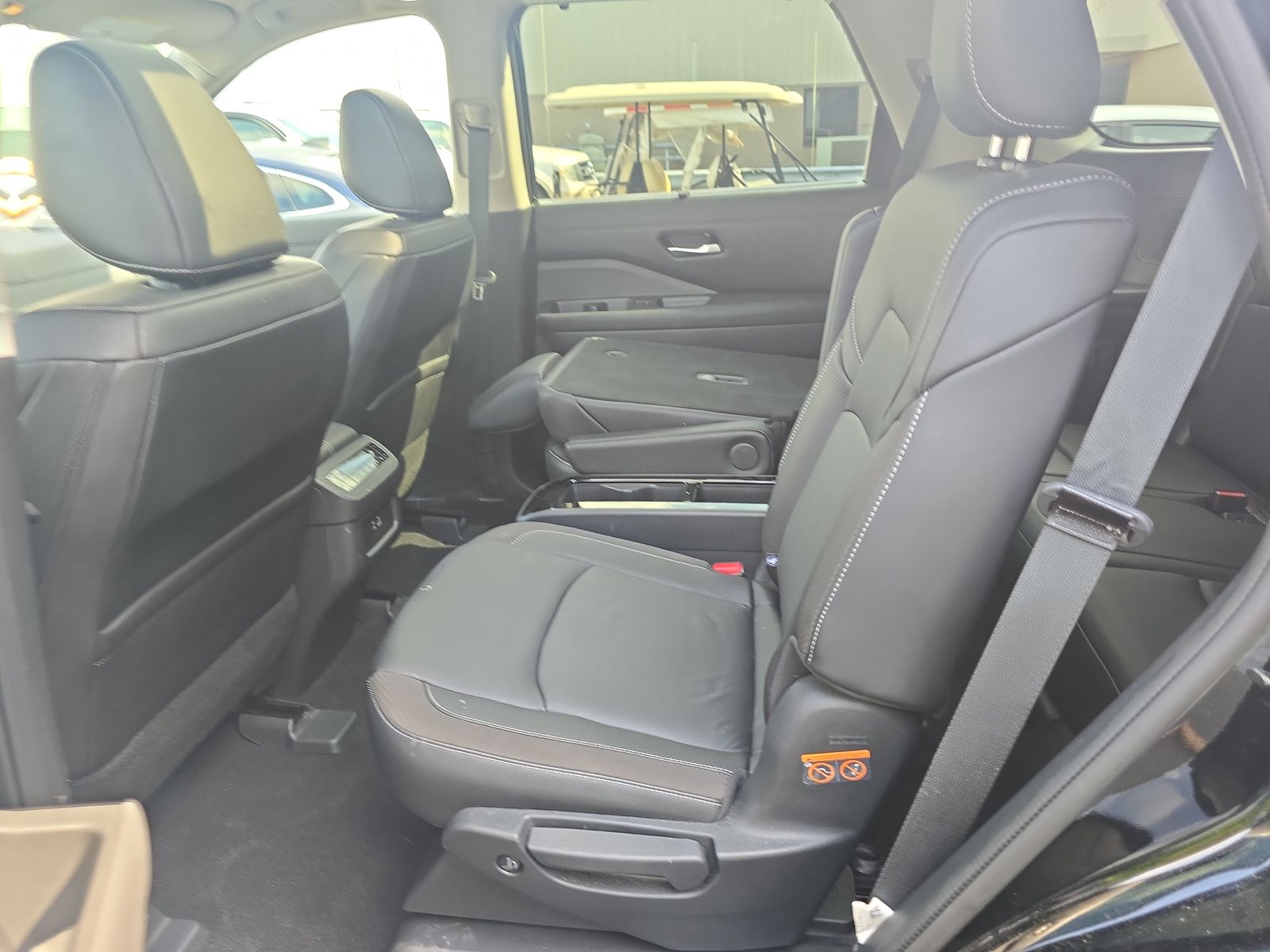 2024 Nissan Pathfinder SL FWD