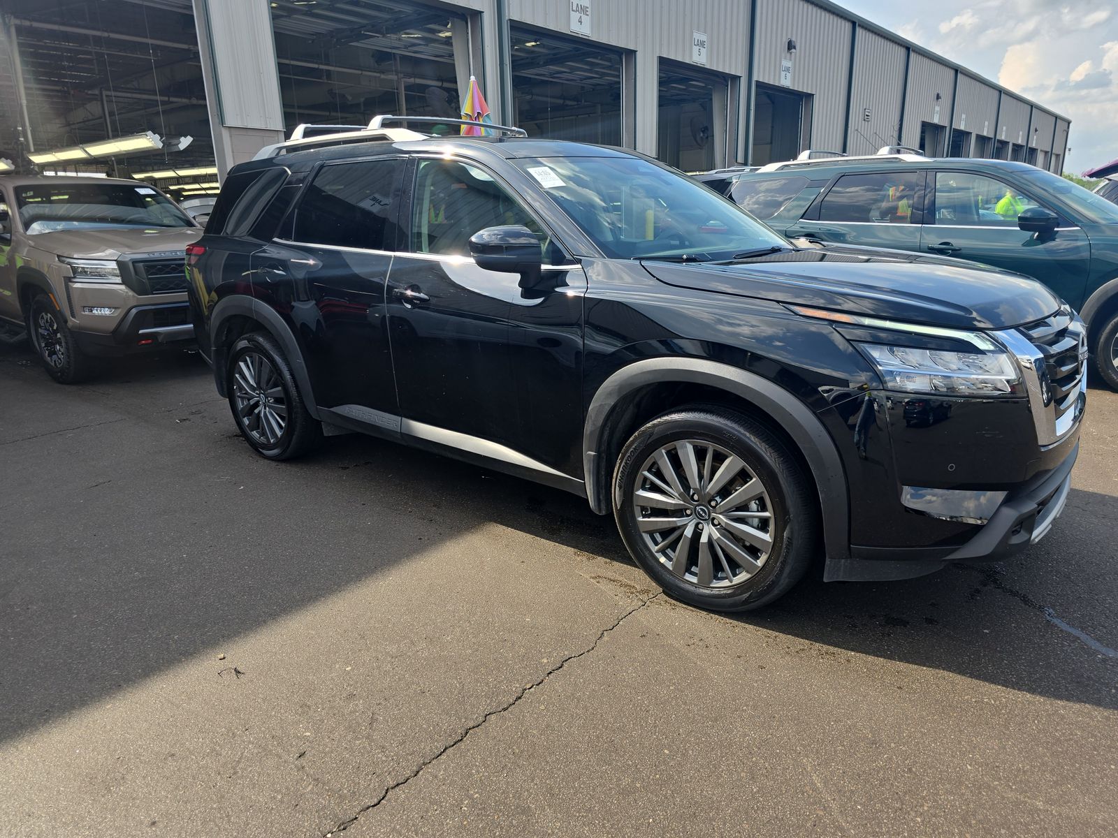 2024 Nissan Pathfinder SL FWD