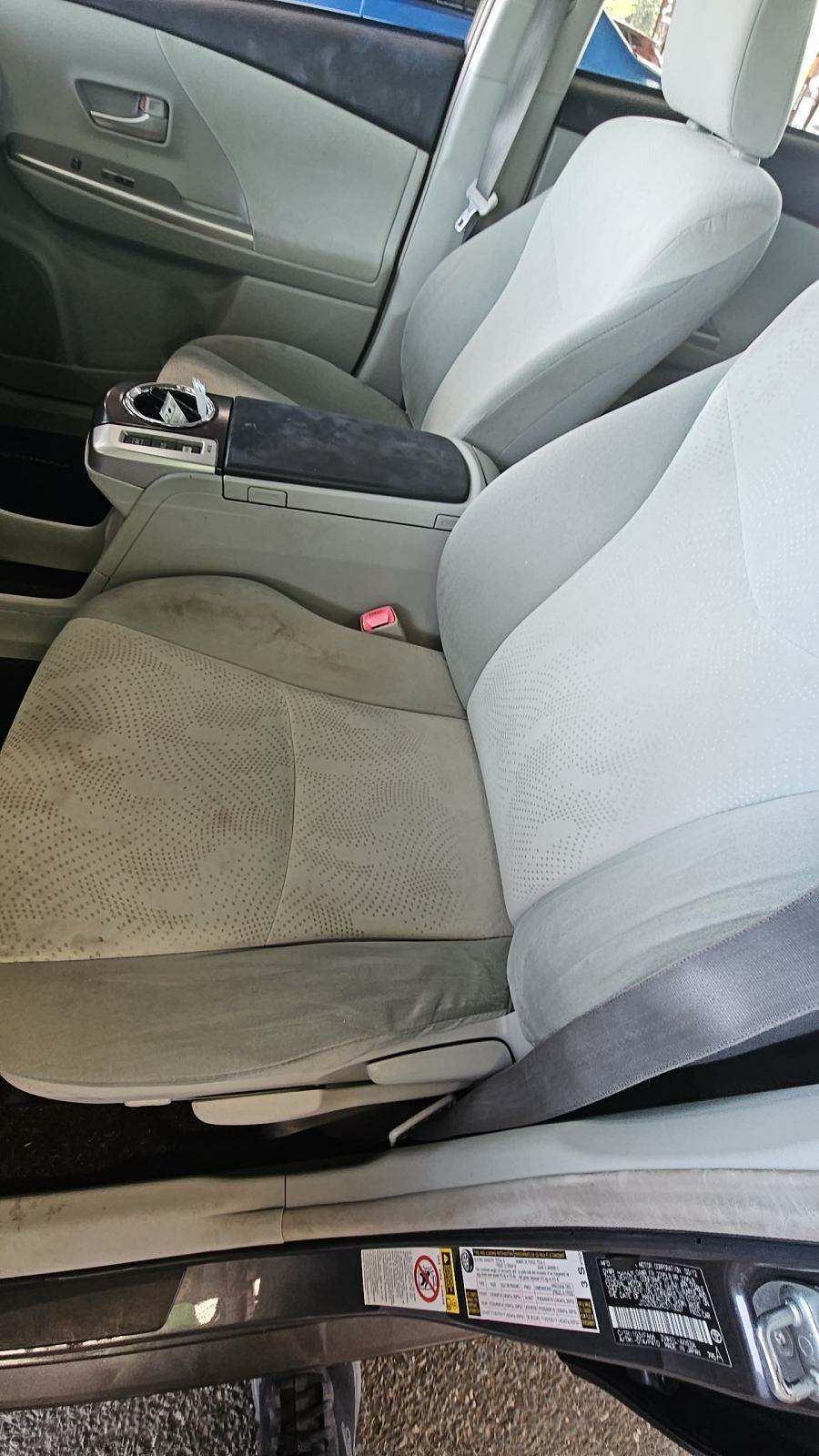 2012 Toyota Prius v Three FWD