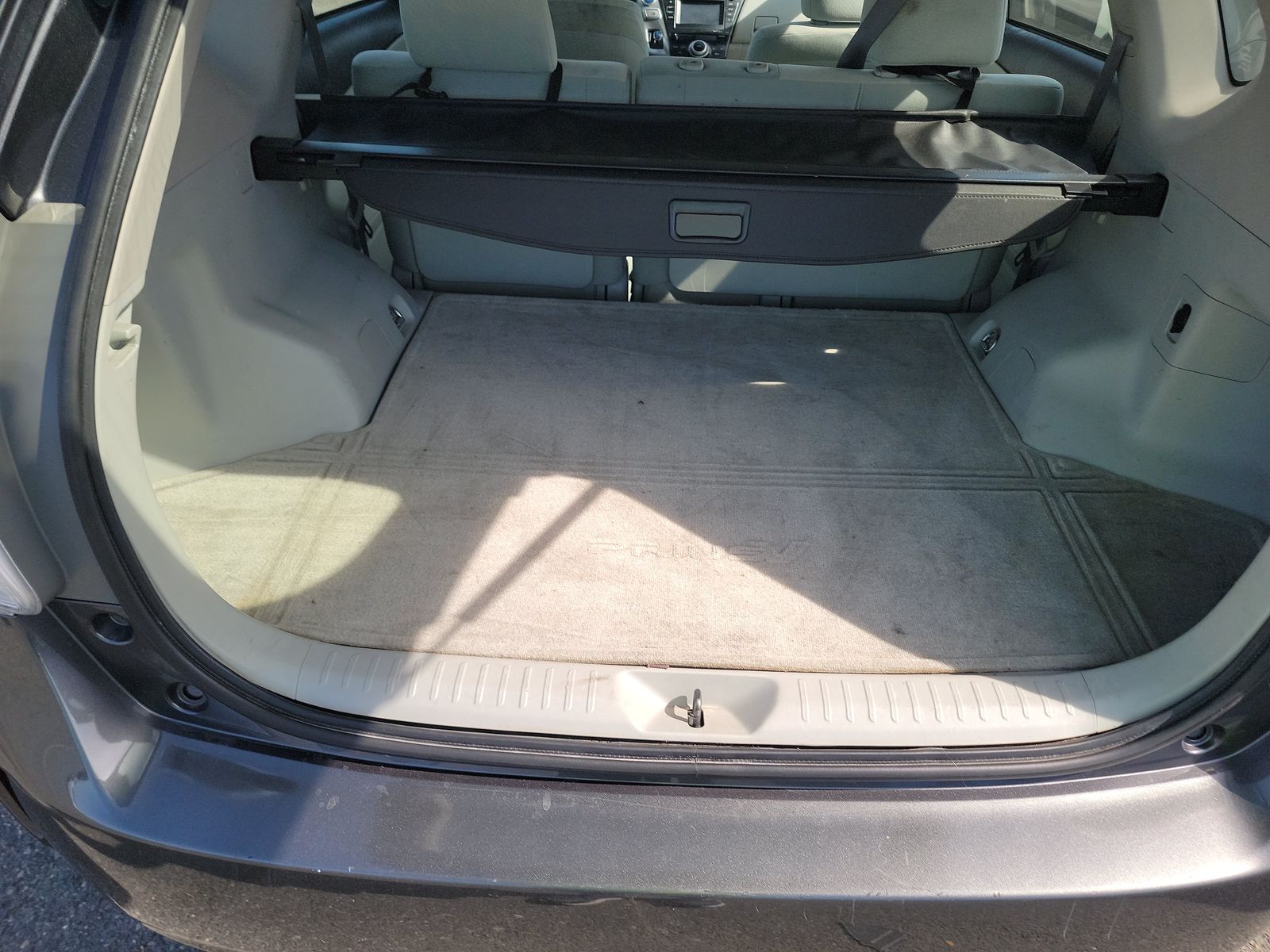 2012 Toyota Prius v Three FWD