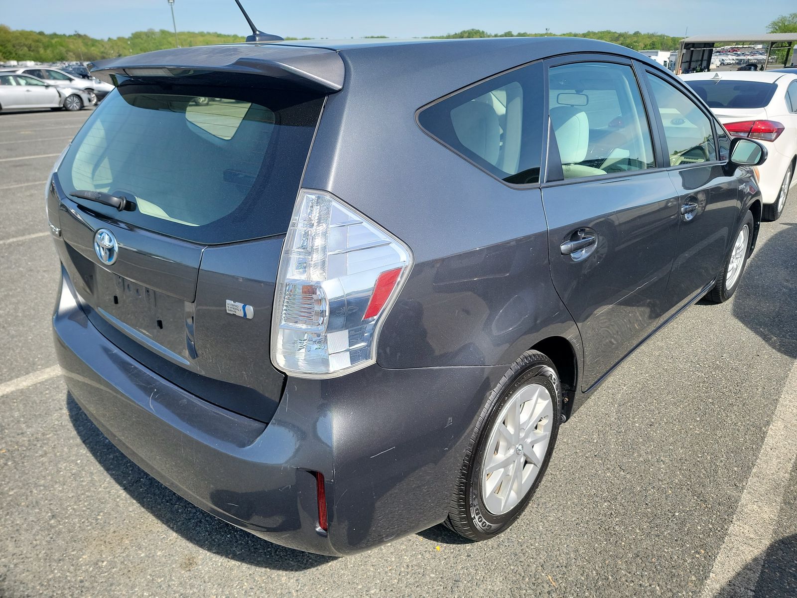 2012 Toyota Prius v Three FWD