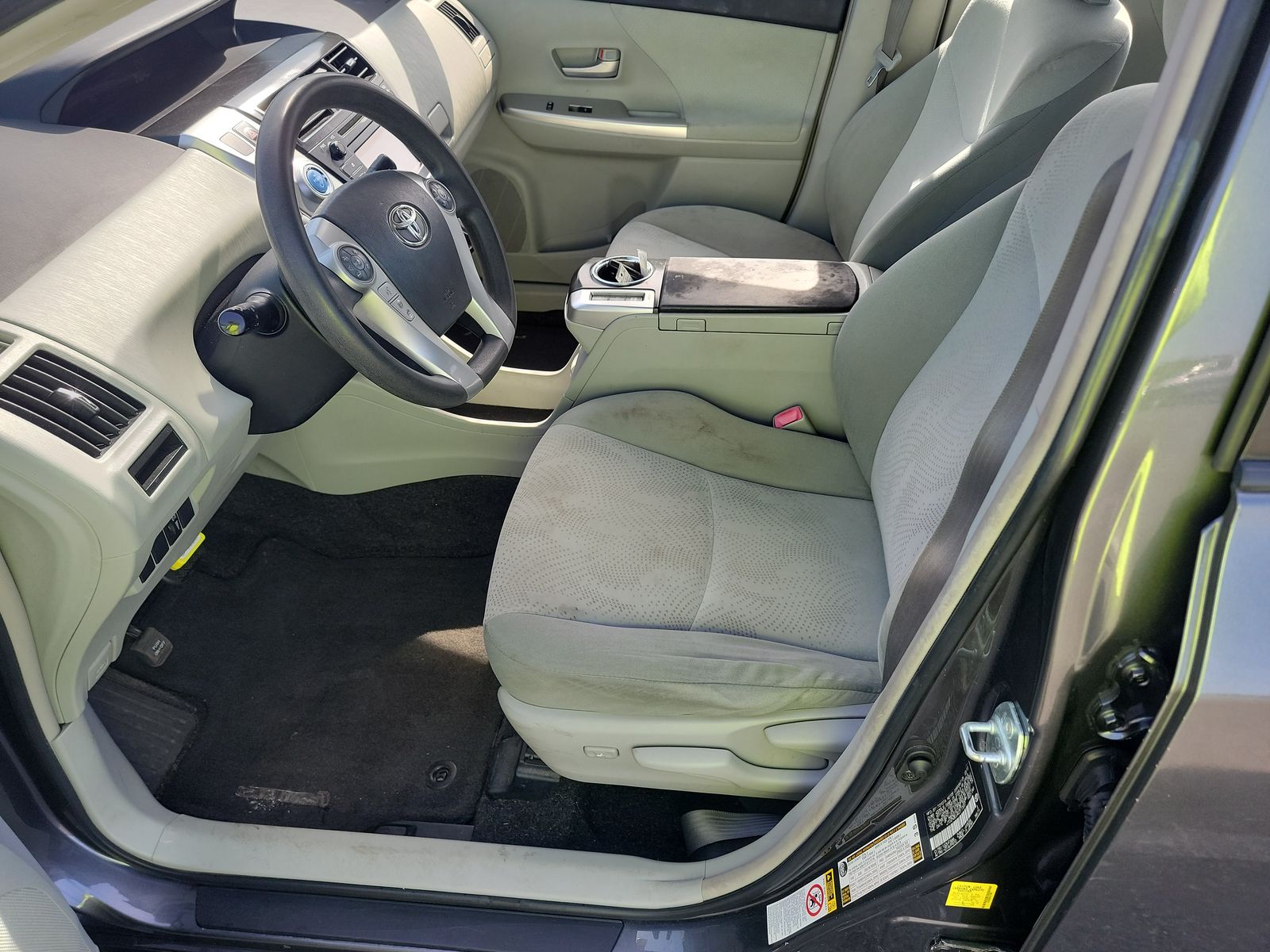 2012 Toyota Prius v Three FWD