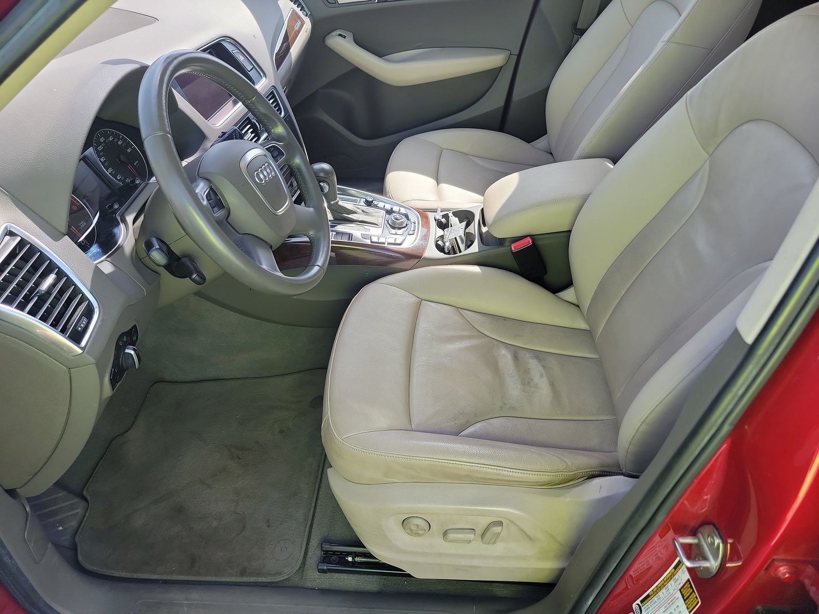 2010 Audi Q5 3.2 Premium Plus AWD