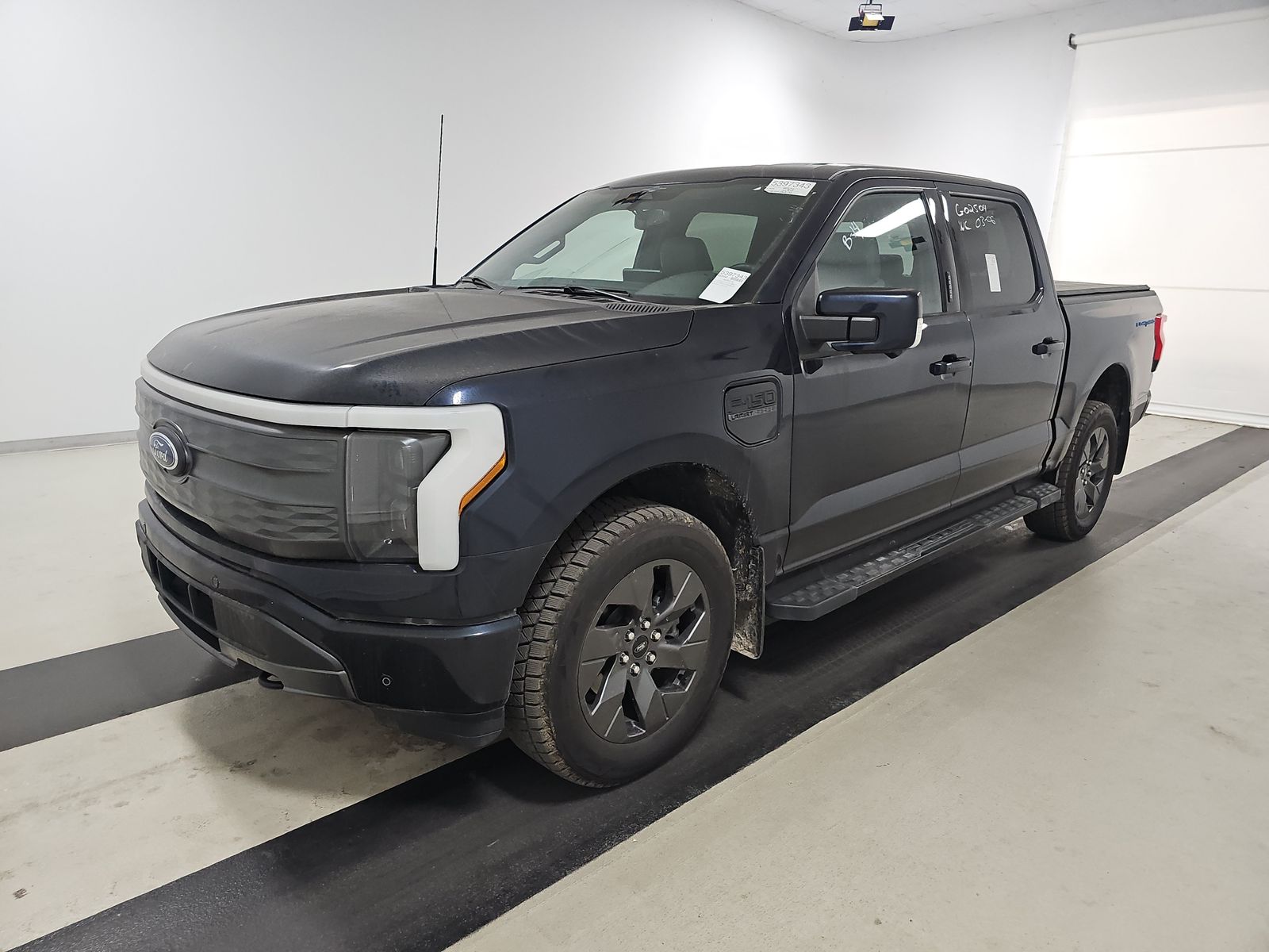 Каталог б/у автомобилей Ford F-150 Lightning из США