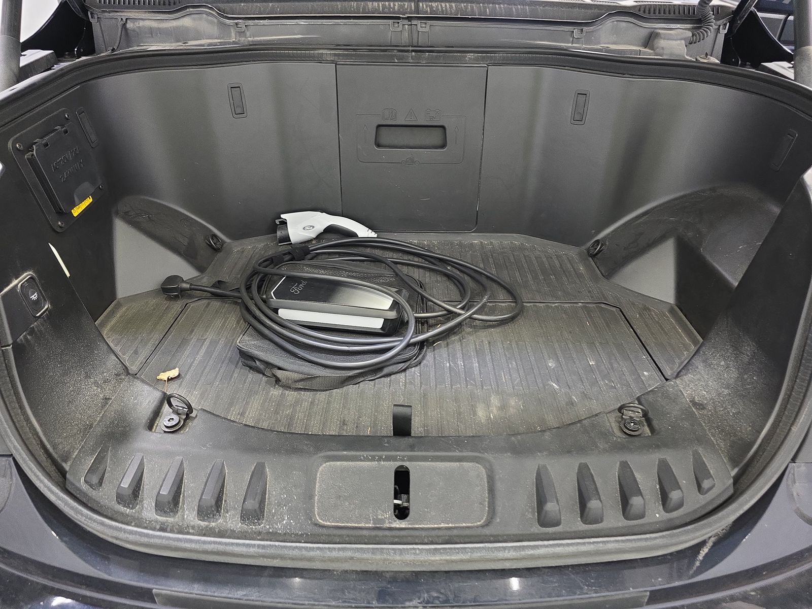 2023 Ford F-150 Lightning LARIAT AWD