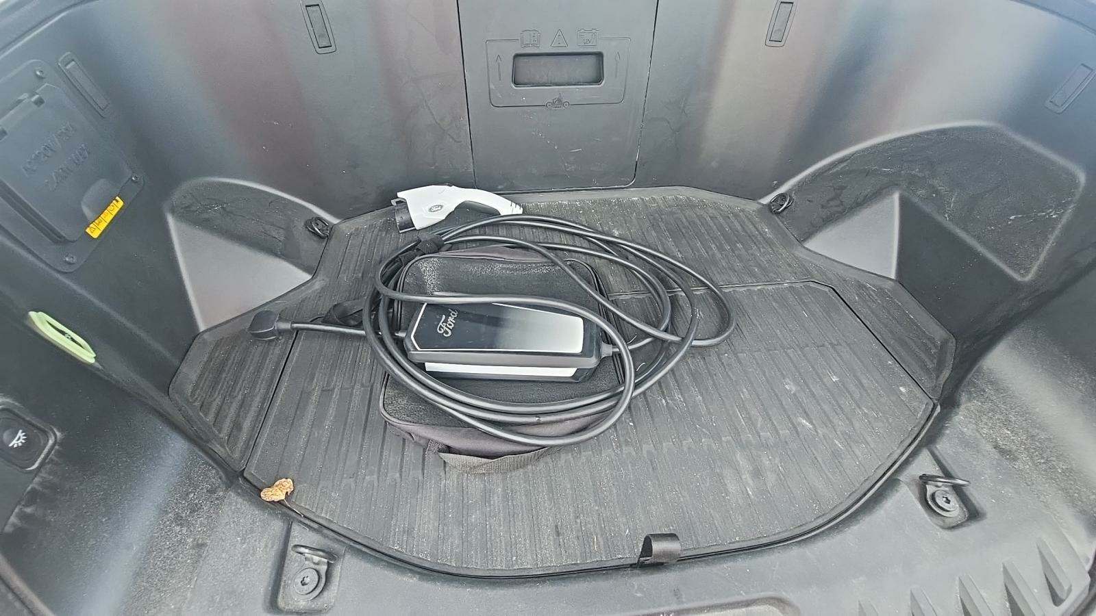 2023 Ford F-150 Lightning LARIAT AWD